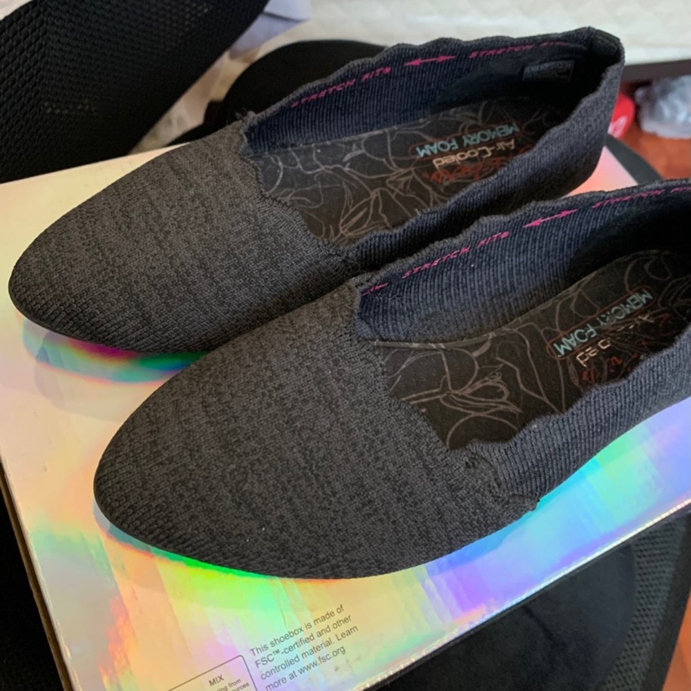 Sketchers air cooled memory foam cleo black flats shoes